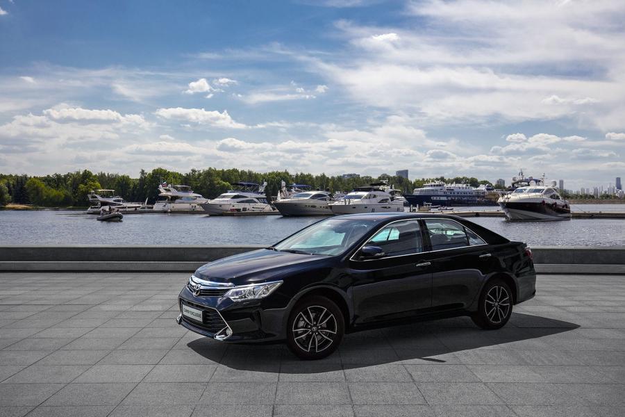  Toyota Camry Exclusive 2016 года  (CIS) (фото 2 из 7)